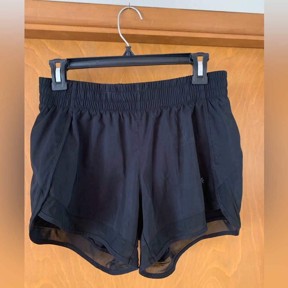 Mesh racer run short 4 “ size small Athleta black